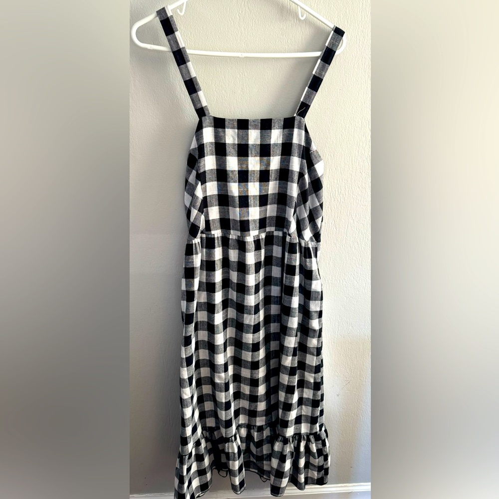 Black and White Gingham Dress, Adjustable Straps and Pockets